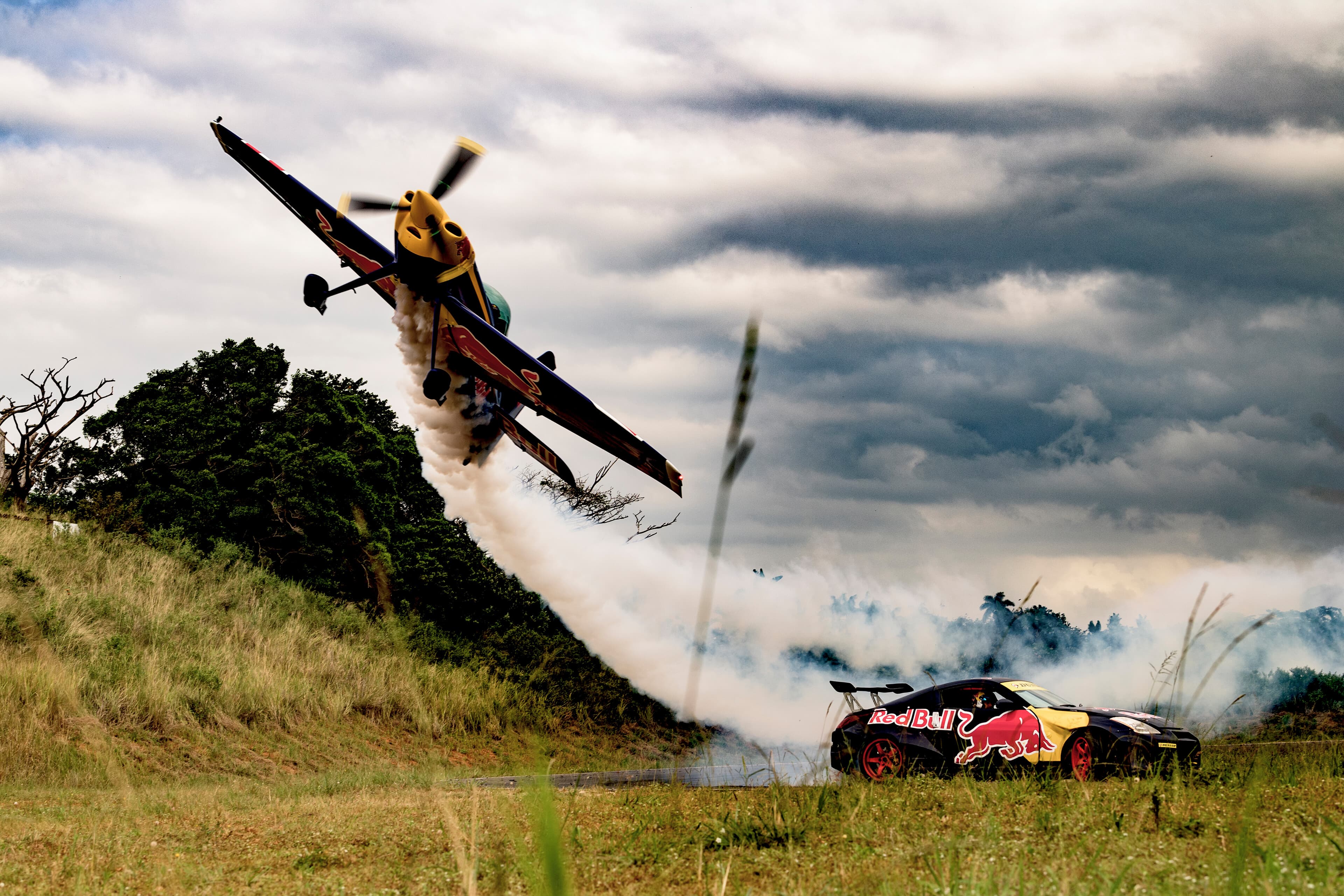 Patrick Davidson flying display