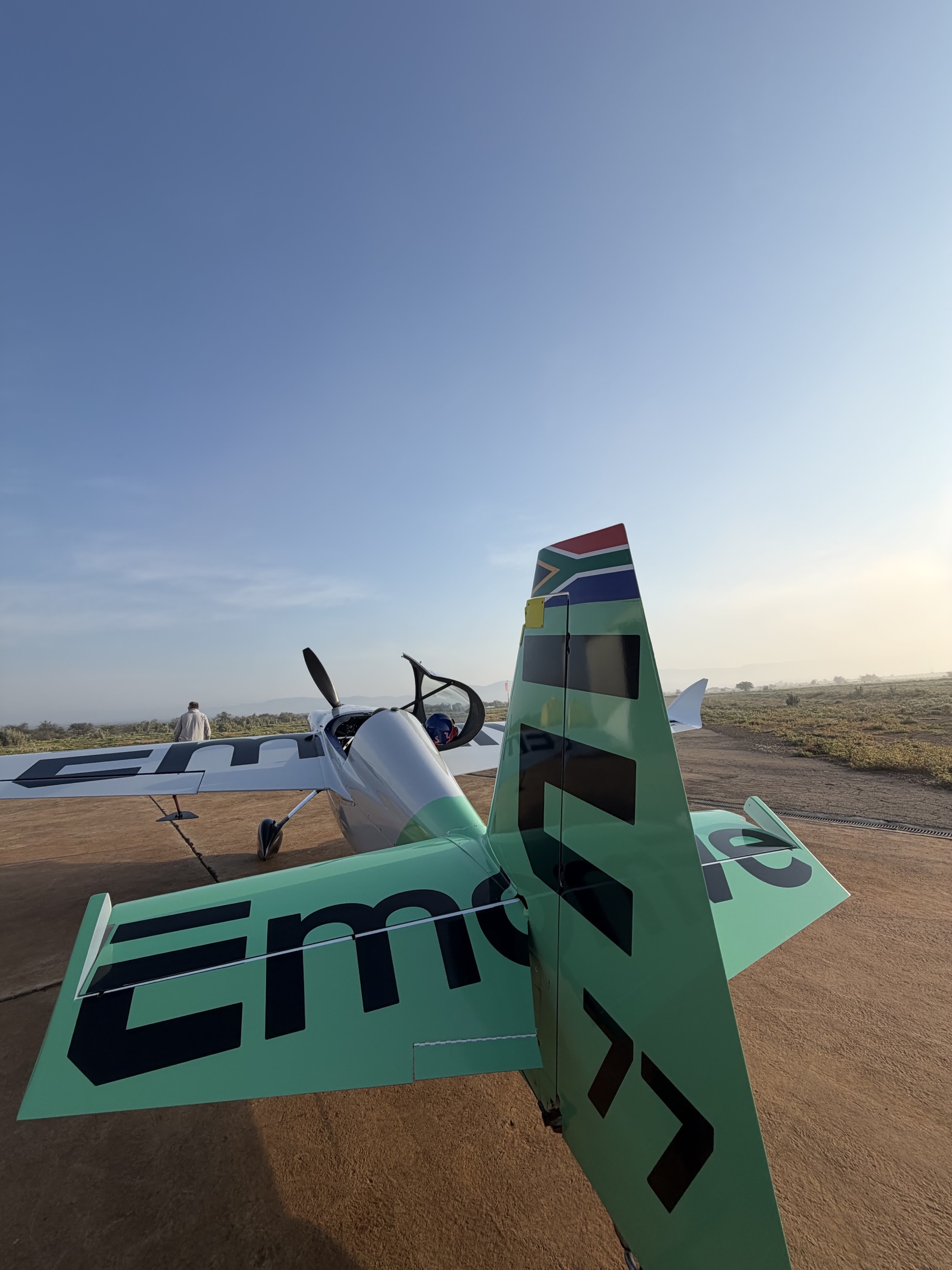 Team 77 and the Edge 540 at the new Race 3 venue